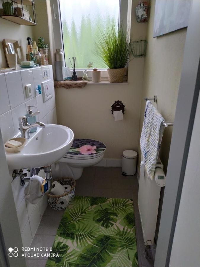 Gemuetliches Einzelzimmer Frisch Renoviert ,Super Late Check In Moeglich Brake (Bielefeld) Exterior foto